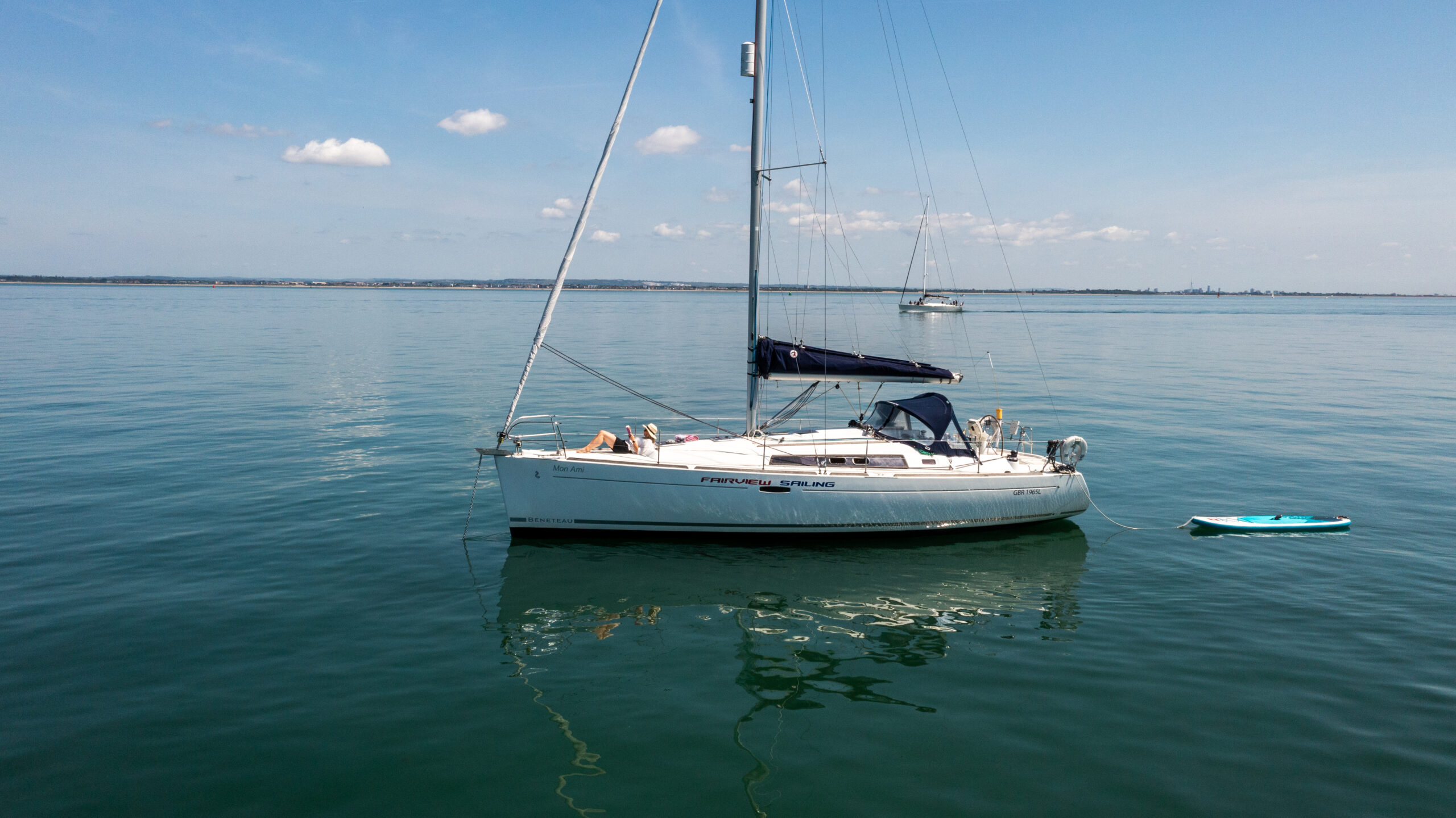 Oceanis 37